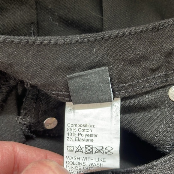 Shein Black Roll Up Denim Shorts Mid Rise Cotton Stretch Size 26 - Picture 8 of 10